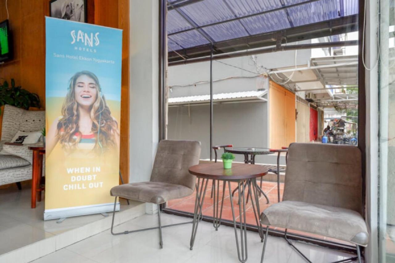 Sans Hotel Ekkon Yogyakarta By Reddoorz Ngabean 外观 照片